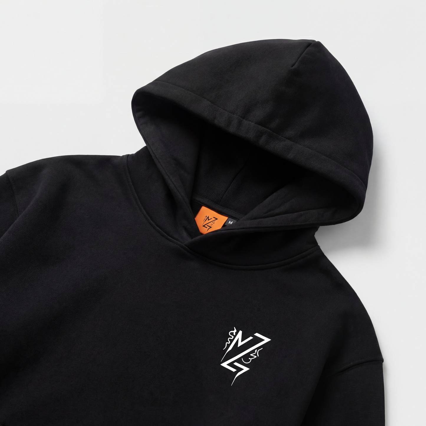 hoodie_black_nearview