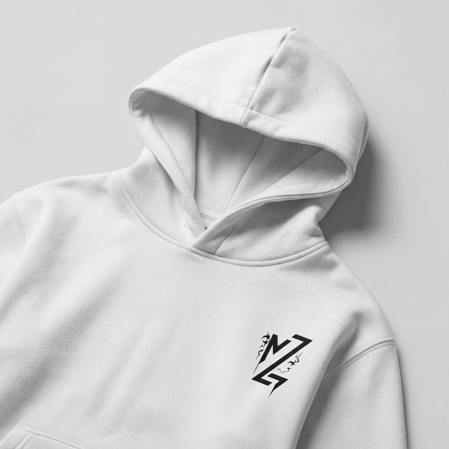 hoodie_white_nearview